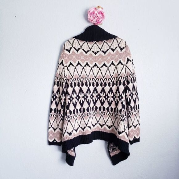 Cardigan - Picture 6 of 6